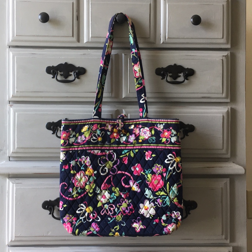 Vera Bradley tote bag